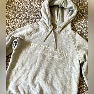 BURBERRY LONDON ENGLAND EMBROIDERED HOODED SWEATSHIRT WOMENS/TEENS